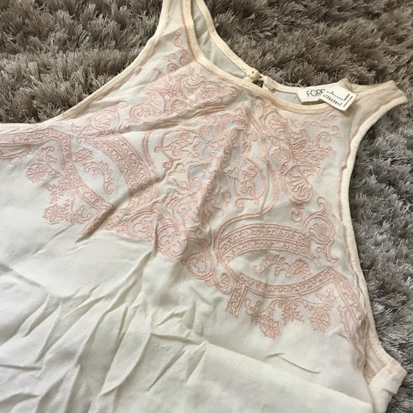 F21 Cream and Soft pink lace top - Picture 3 of 7